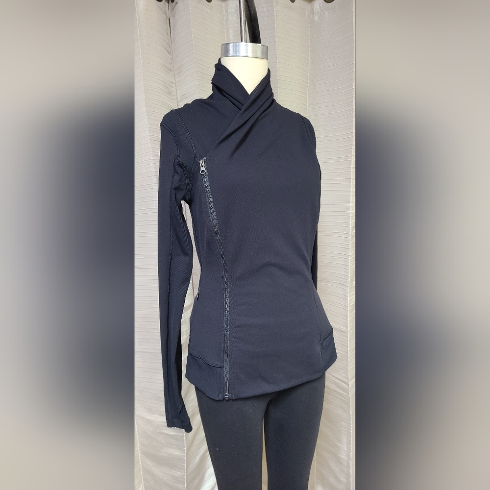 Lululemon Bhakti jacket